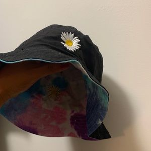 Black tie dye bucket hat reversible